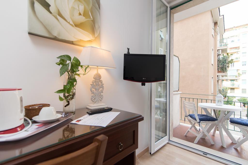 Le Rose B&B Rome Bagian luar foto